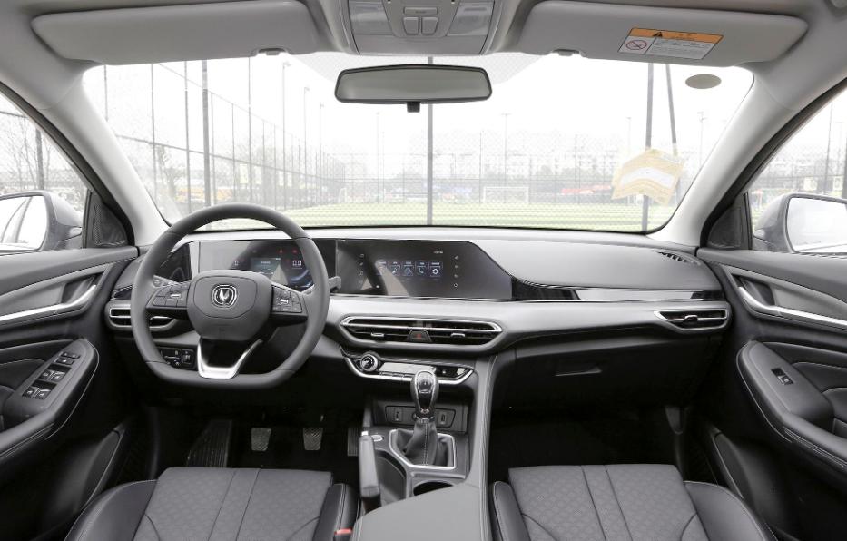 长安逸动plus1.4t蓝鲸版底盘多高,长安逸动plus底盘离地面多高