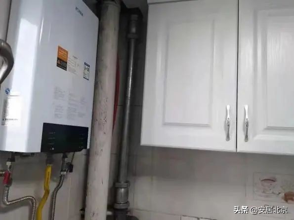 顶层漏水屋内滴水怎么处理,中间层屋顶漏水最好的处理方法