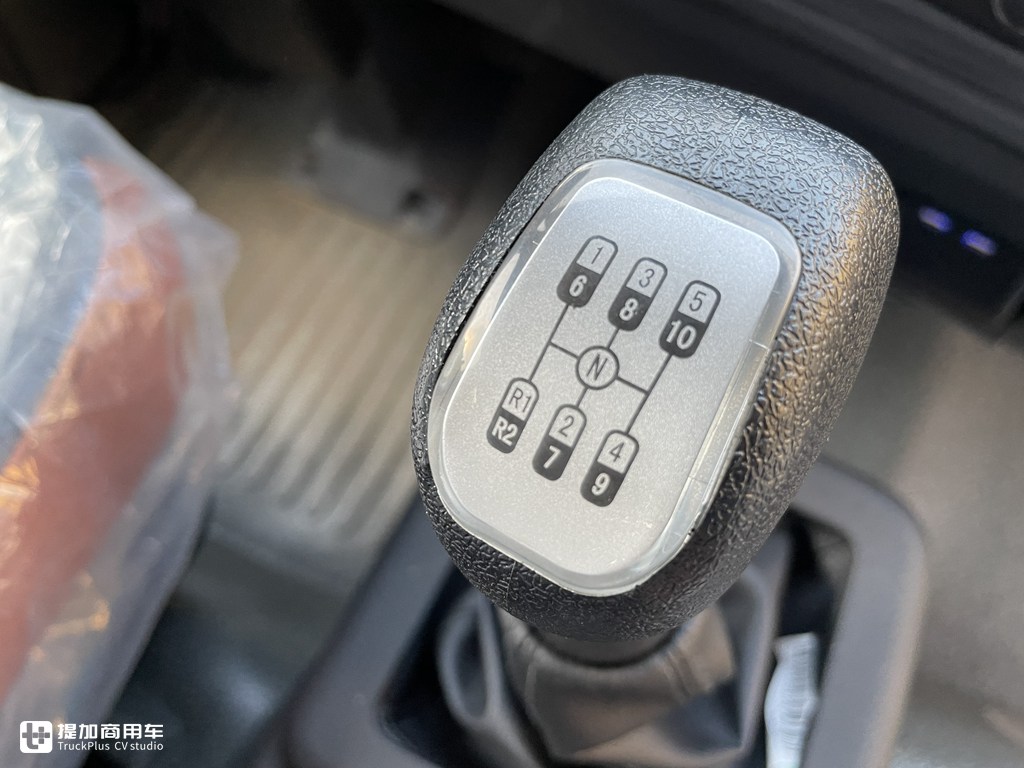 重汽豪沃g5x最新款价格,豪沃轻卡g5x潍柴220马力试驾视频