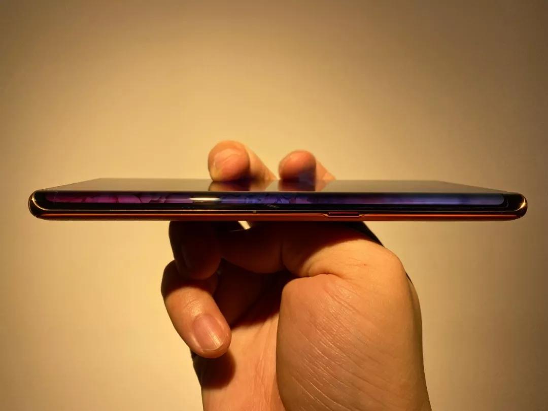 曲面屏用着真的很难受吗,别在曲面屏上下功夫
