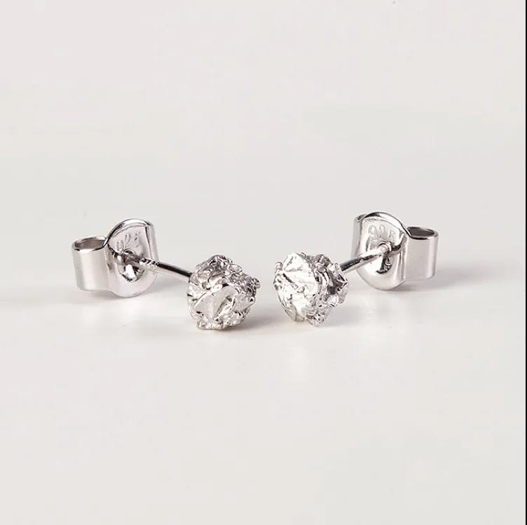 礼物适合上班族女生,适合送女生的饰品类礼物有哪些