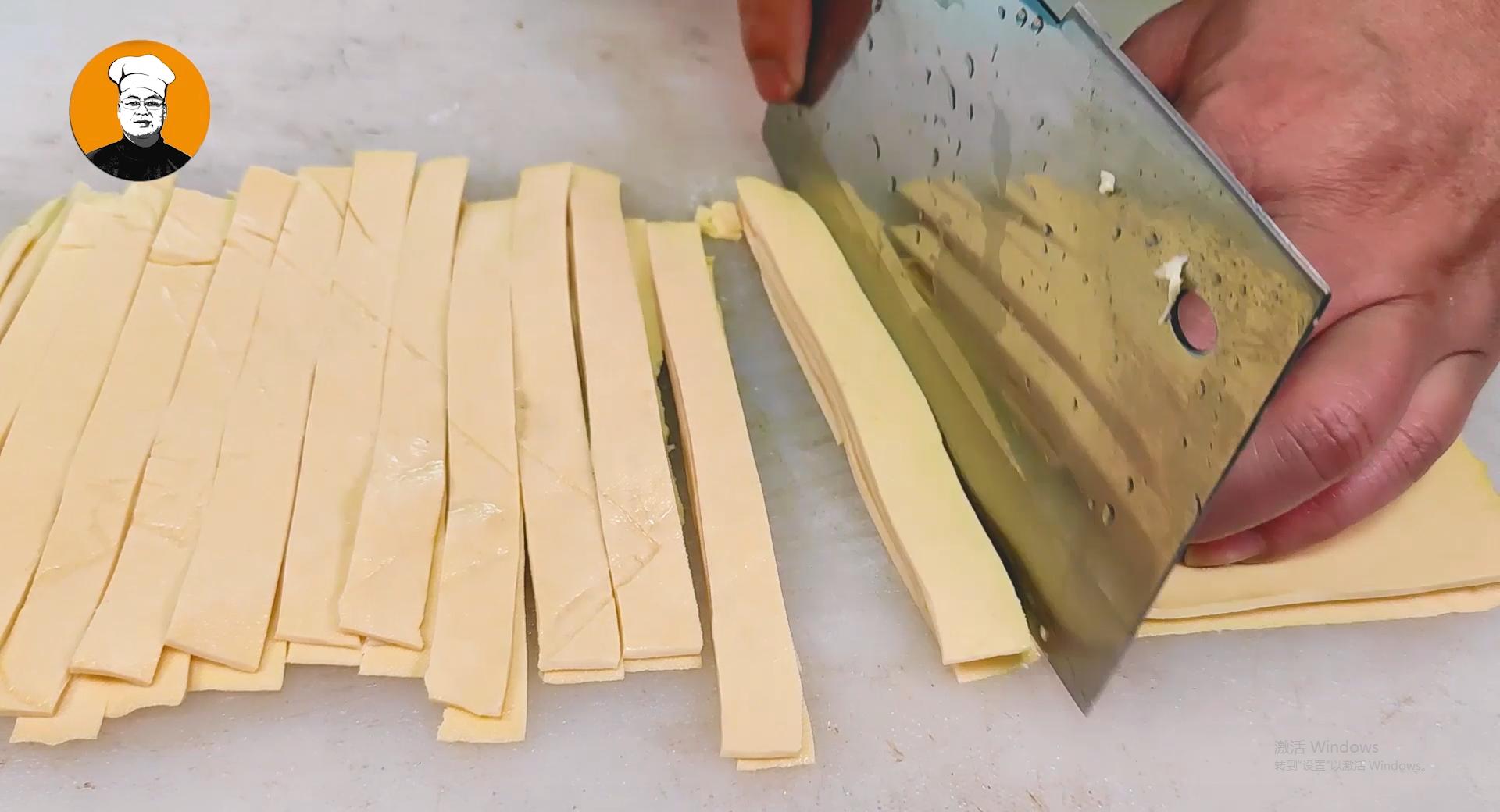 不油炸不油煎家庭烤箱烤鱼做法,家庭版不用烤鱼料且不辣的烤鱼