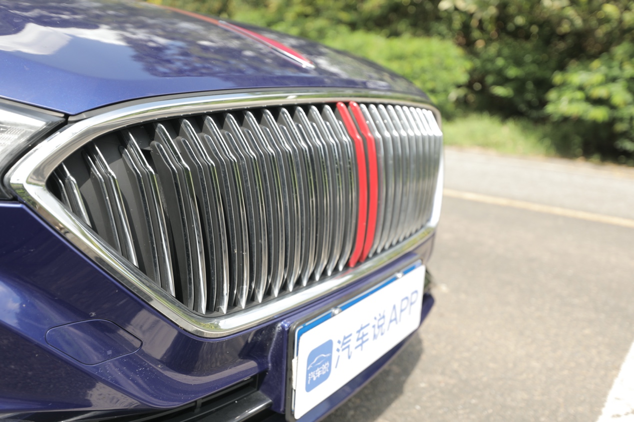 试驾新款红旗h5,红旗h5值得买吗有哪些缺点