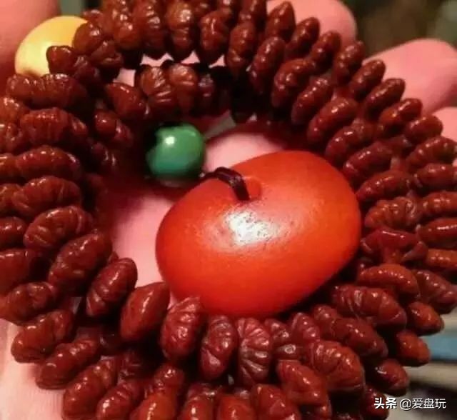 滴血莲花菩提子盘玩10年效果图,最简单菩提盘玩方法