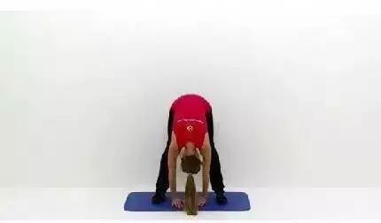 10个拉伸小腿的方法视频,如何拉伸能让小腿看起来更长更细