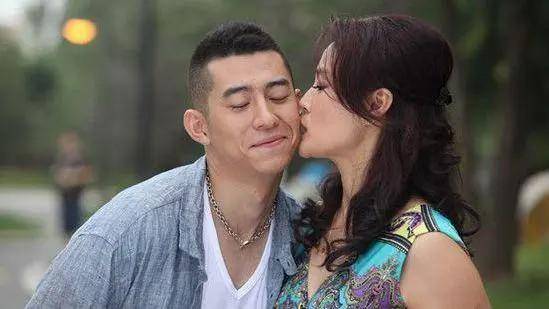 姐弟恋的婚姻,姐弟恋是怎样的一种感受