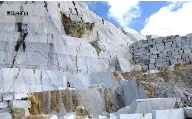 为啥鱼肚白大理石是最好的,白石的价格