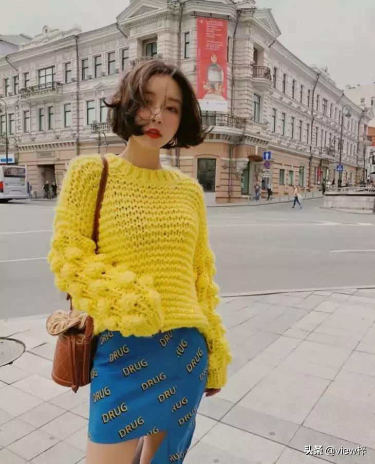 刘雯同款羊毛衫穿搭,初恋风的毛衣