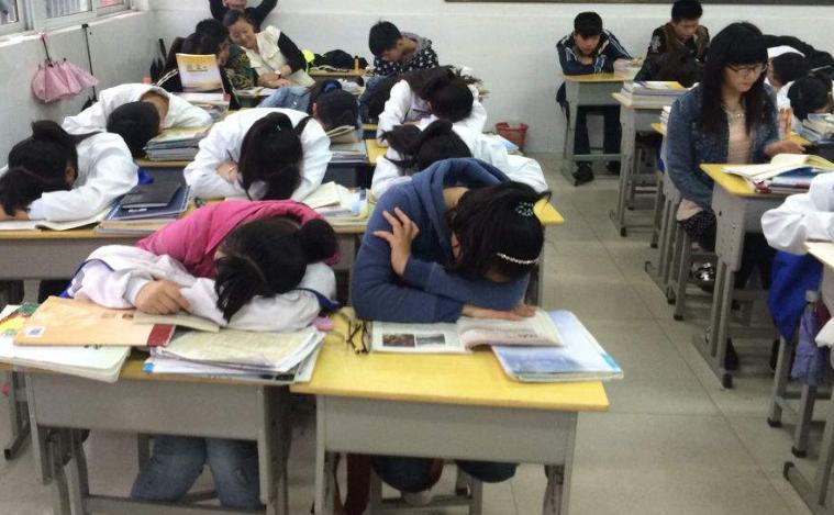 高中跟不上课咋办,高中生学不进去家长怎么引导