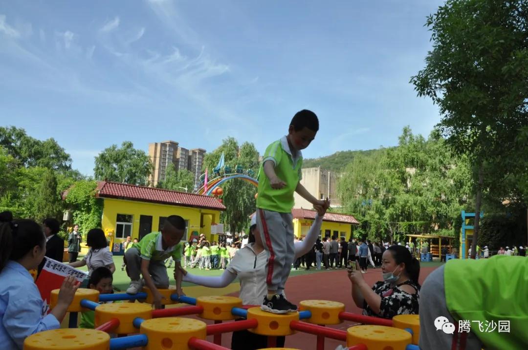 幼儿园我是小红军重走长征路游戏,小班重走长征路闯关游戏