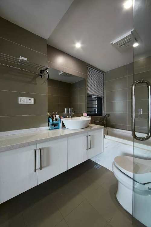 卫生间石膏板吊顶和集成吊顶,石膏板吊顶和集成吊顶哪个好看