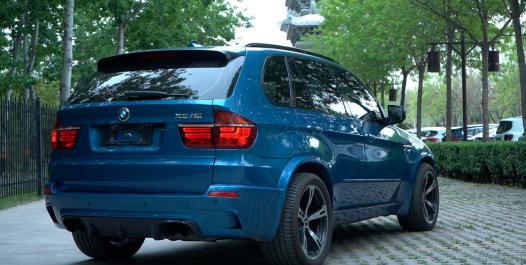 30万左右的大v8汽车,30万能买到v8小型汽车吗