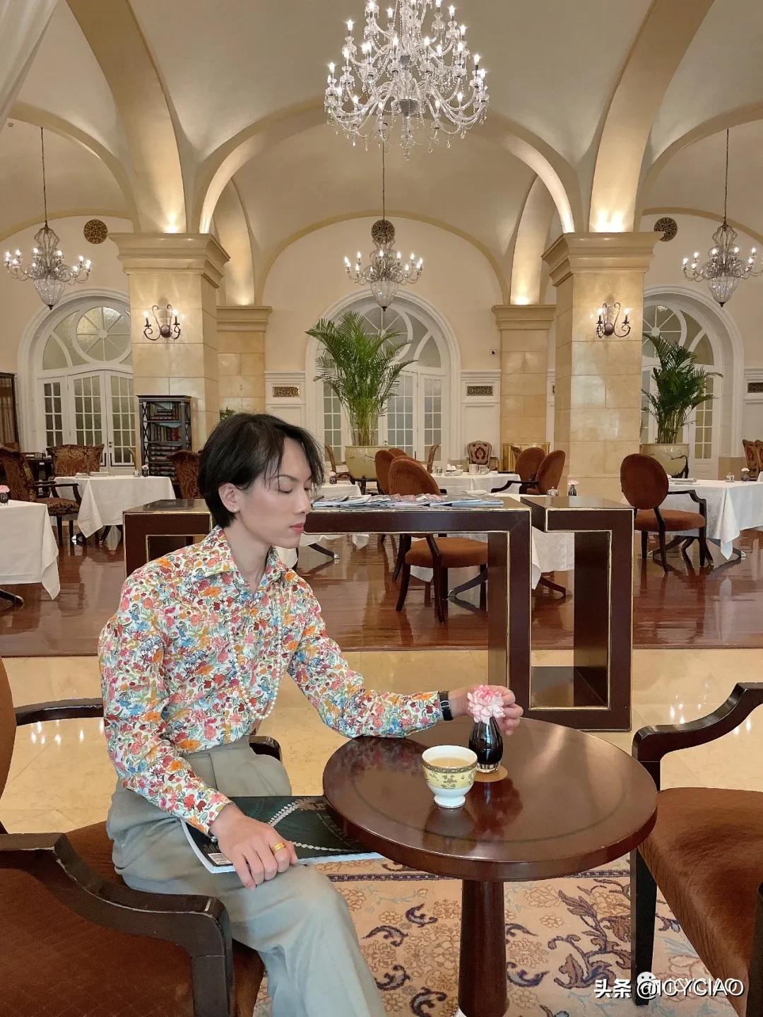 成衣定制最大的困难,对话95后白岩松视频