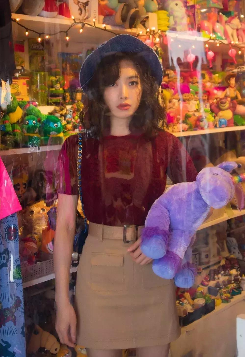 刘雯蕾丝服装,刘雯jennie