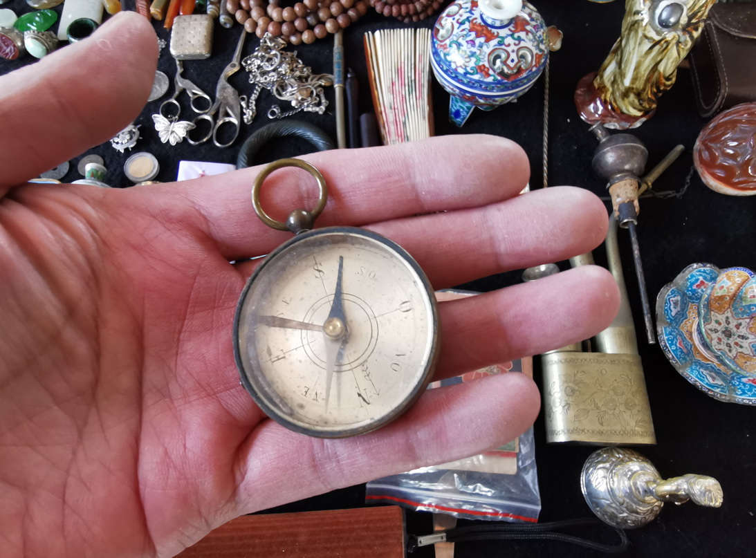 沈阳古玩市场都能买到啥,逛地摊古玩古董老物件