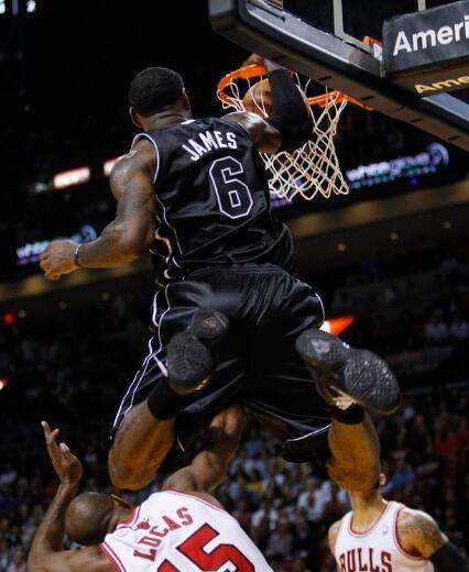 nba最具侮辱性扣篮,nba史上十佳残暴扣篮