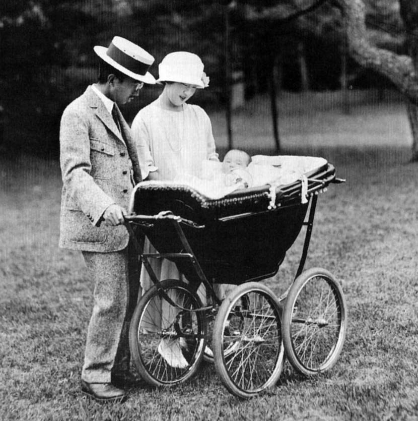 裕仁天皇和她的妻子,日本天皇裕仁的妻子叫什么名字