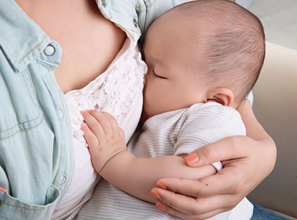 宝宝厌奶期奶量不足怎么办,宝宝厌奶期妈妈奶量减少