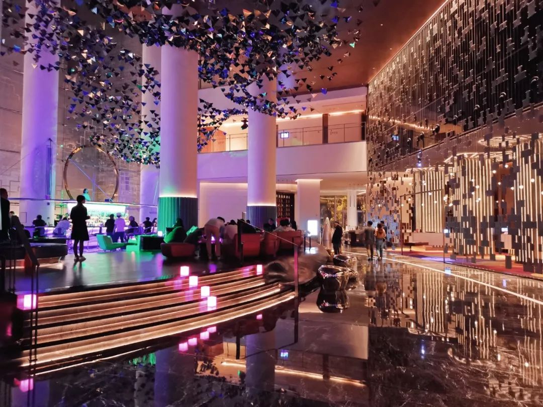 18万一个晚上的酒店什么样,1000多一晚的酒店有什么