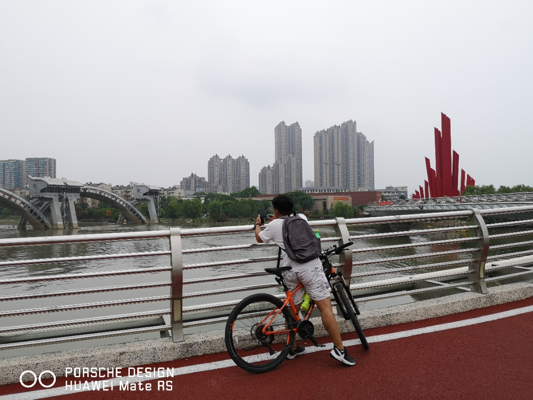 南京下关滨江希尔顿,南京世茂滨江希尔顿酒店电话号码