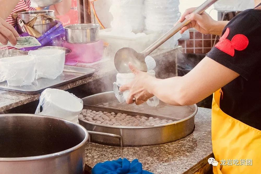 重庆渝北龙兴广场附近购物商场,前方到站工贸