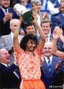 足球历届最佳阵容金球奖,1956到2019历代金球奖的得主