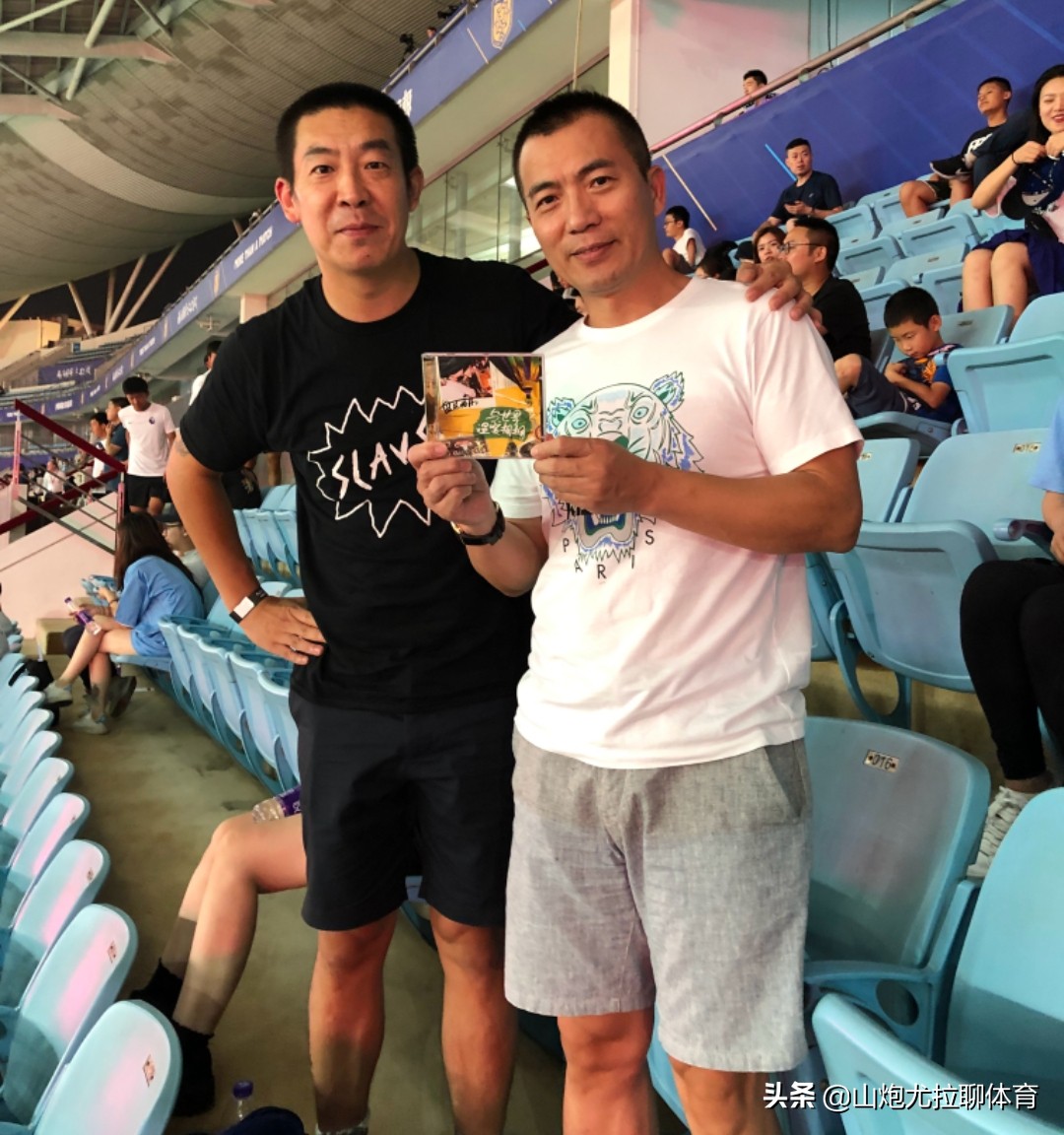 黄健翔最后一次射球,黄健翔英格兰90分钟结束战斗