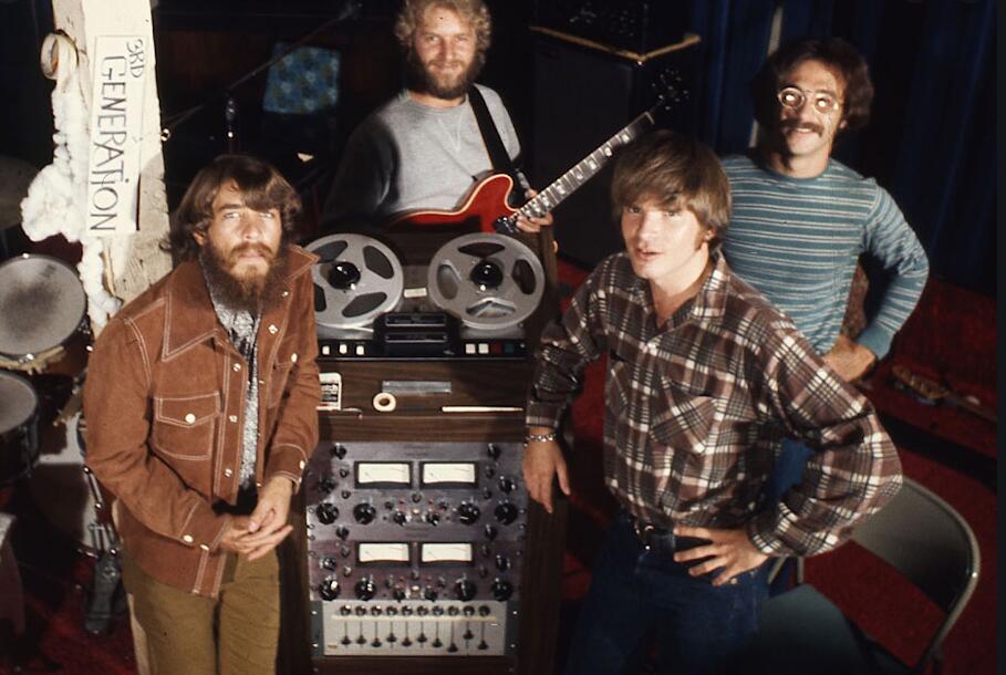 聊一下我喜欢的摇滚音乐以及适合听摇滚的耳机,*放播**器