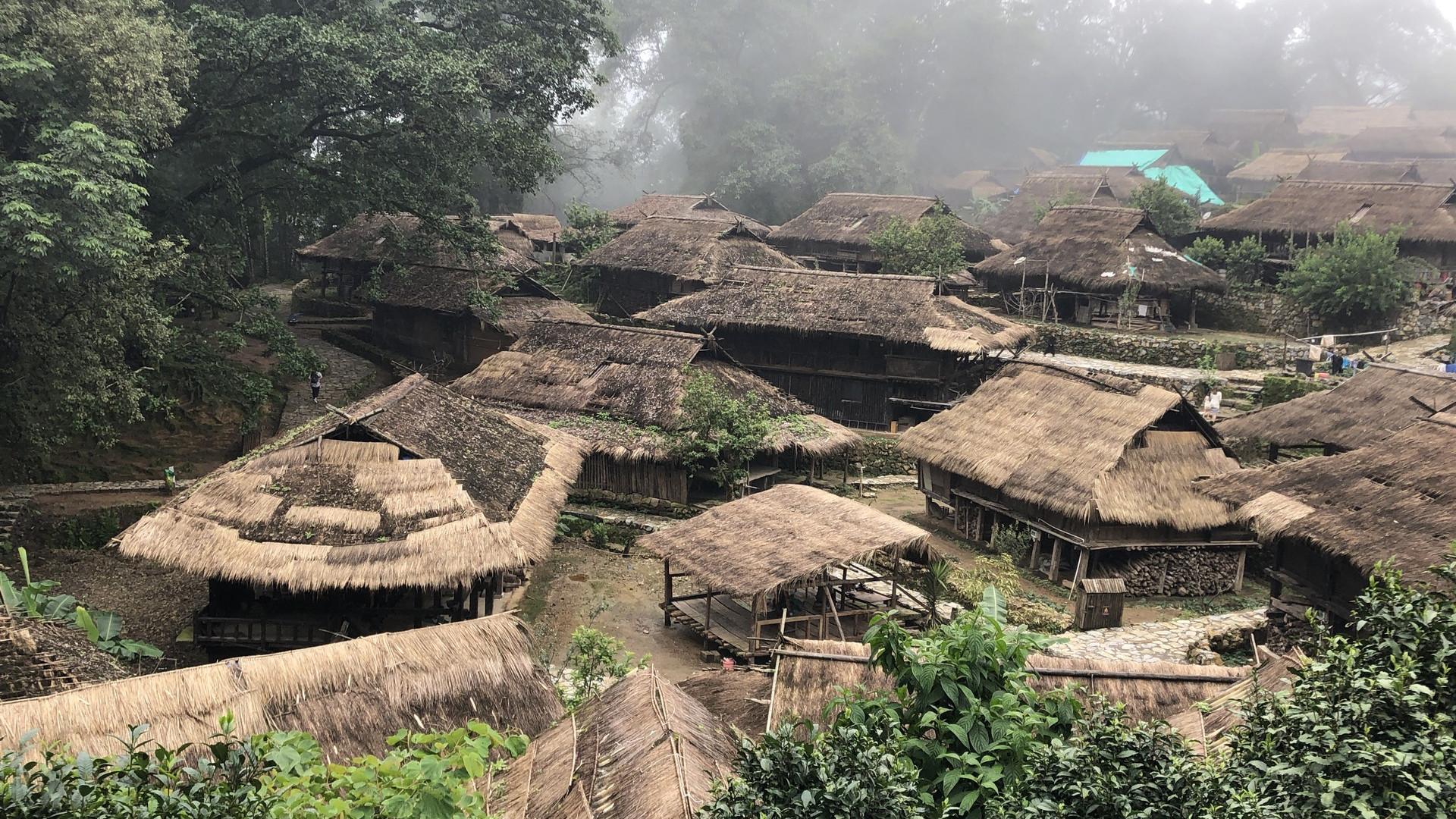 云南沧源佤族自治县原始部落,云南沧源县古村寨