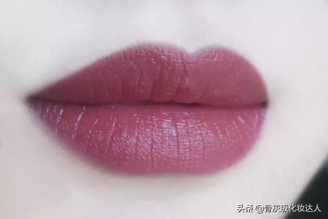 买到不喜欢的口红,显老气的口红怎么拯救