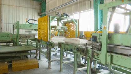 最美生产线复工,最美劳动者坚守疫情防控工作