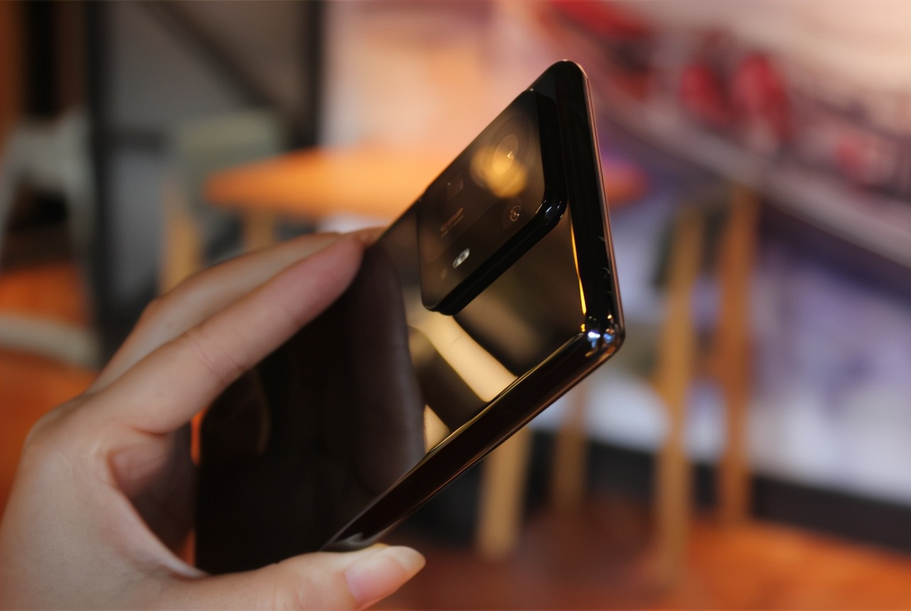 小米mix4使用五年后卡顿吗,小米mix4的缺点和不足