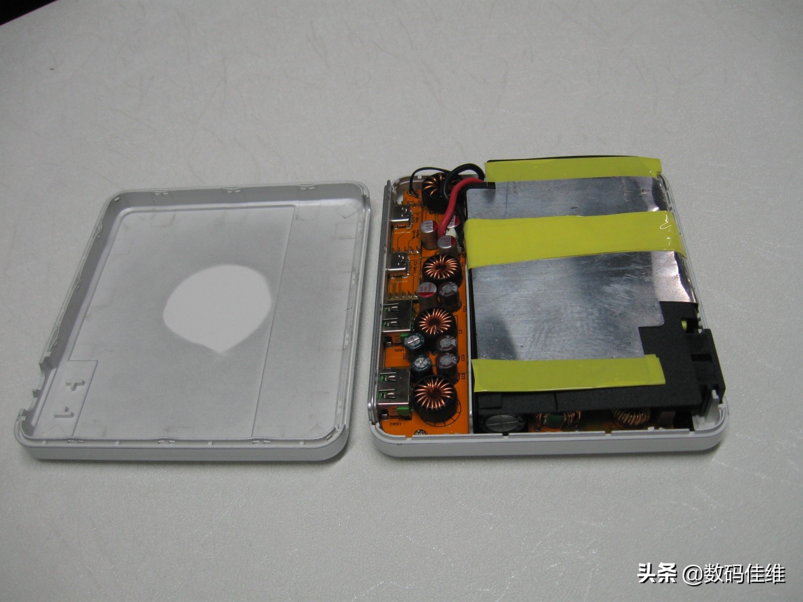 SuperTank100W笔记本移动电源套装评测+拆解