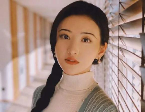 新手如何快速学会化妆,100个实用化妆小技巧化妆新手必看