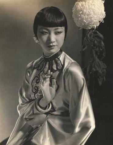 黄柳霜从洗衣工女儿到好莱坞传奇,黄柳霜在好莱坞当过主角吗