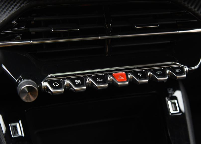 14款东风标致2008专业评测,东风标致2008100公里多少油耗