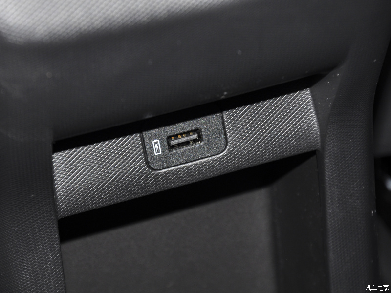 长安欧尚x5plususb接口怎么不充电,长安欧尚X5plususb口在哪