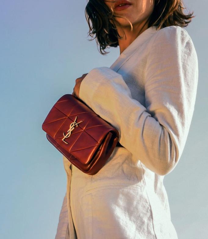 saintlaurent经典的吸烟装造型,saintlaurent最新爆款精品包