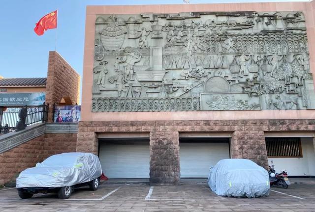 兼职“车模”，横店群演的AI新工作|甲子光年