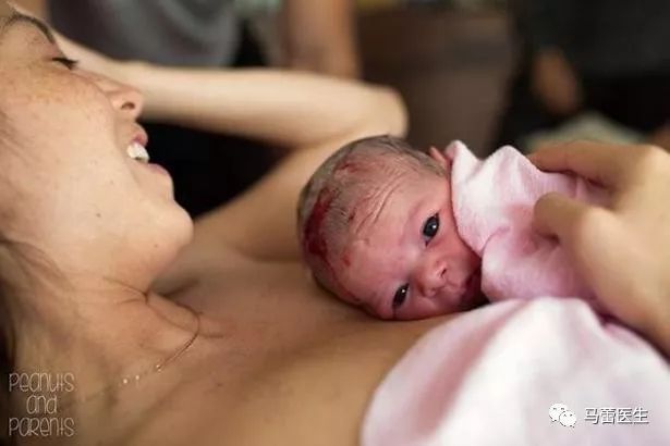 剖腹产妈妈会免疫力下降吗,剖宫产通气后吃啥下奶