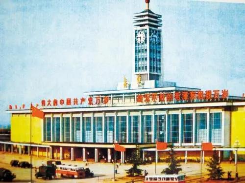 长沙高铁什么时候开始运营,长沙高铁南站有发展空间吗