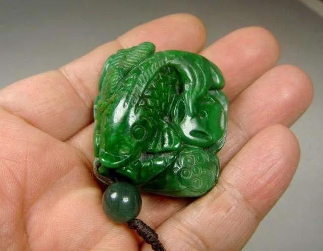 东西越老越值钱？这3种“传家宝”，别再当宝了