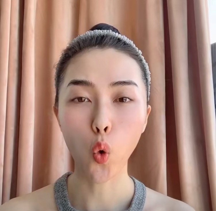 笑起来有法令纹按摩,大笑造成的法令纹可以按摩消除吗