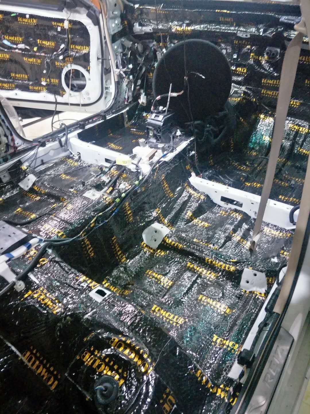 丰田锐志换喇叭不做隔音有用吗,丰田锐志隔音要怎么做