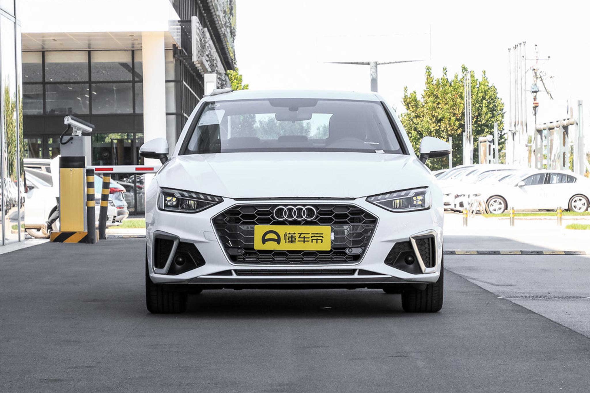 最低配的a4l值得买吗,奥迪a4l35和40有什么区别