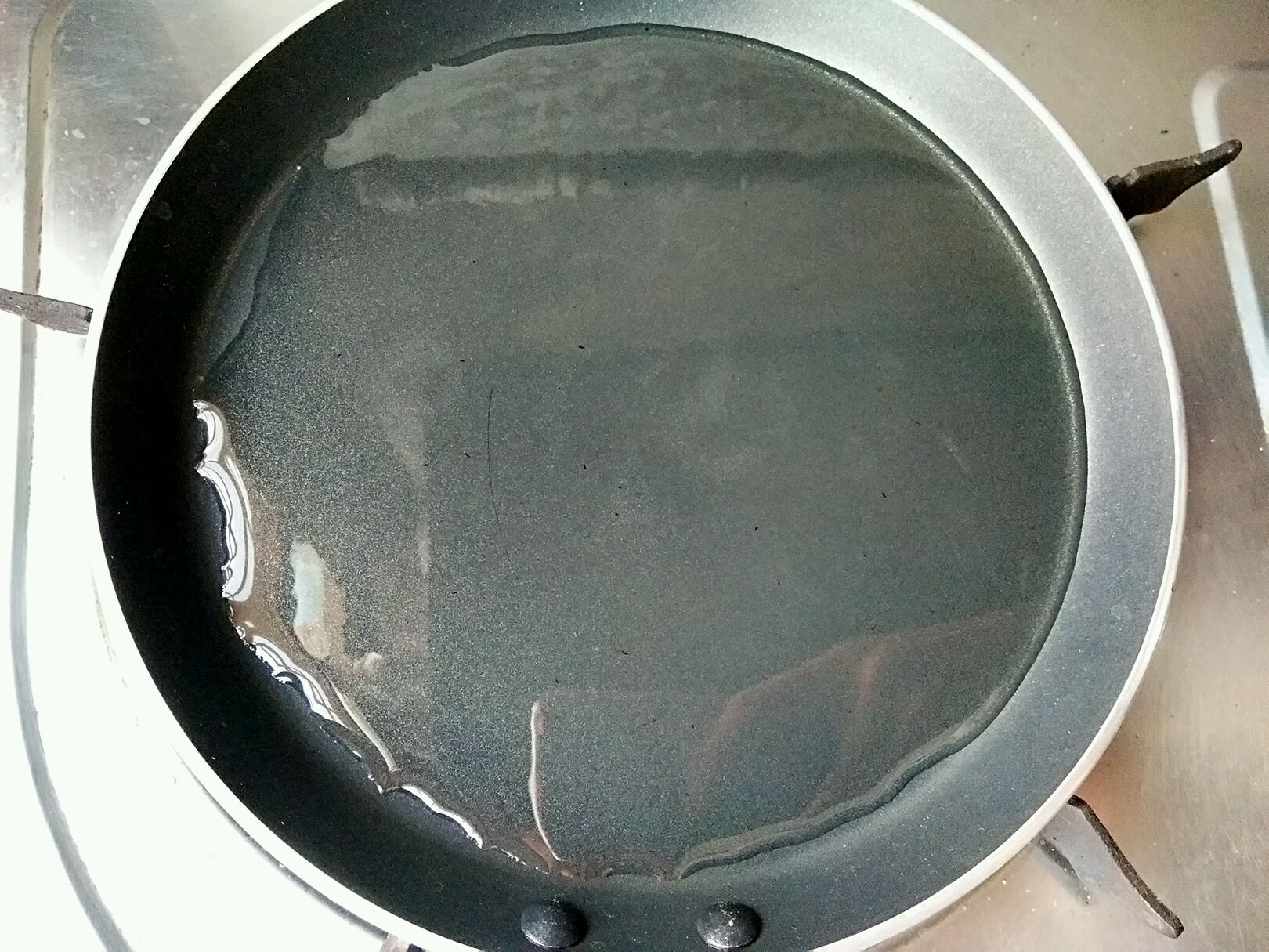 非常简单的香煎小鲳鱼又香又酥皮,小鲳鱼煎鱼无腥