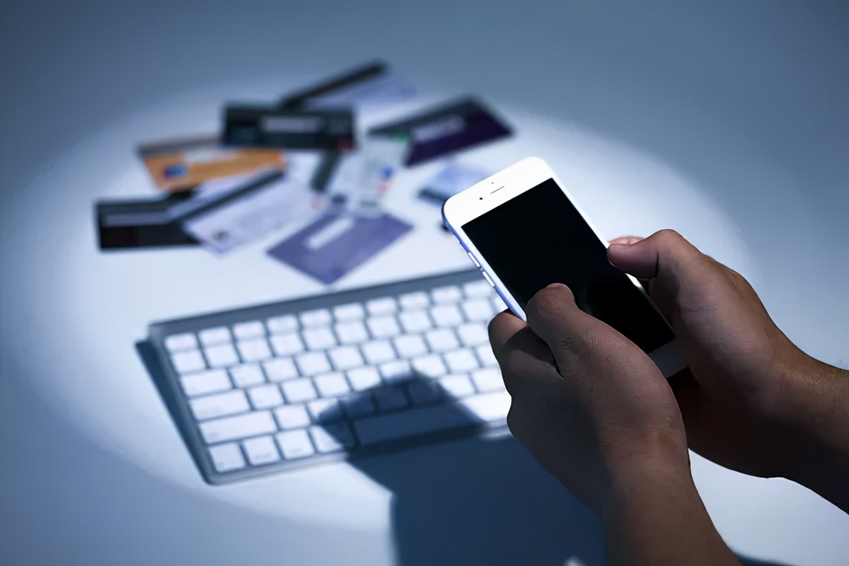 5岁幼儿美妆博主,五岁网红美妆博主