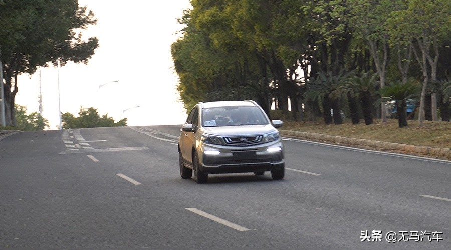 试驾吉利远景x3和长安cs15,吉利远景x3最新试驾