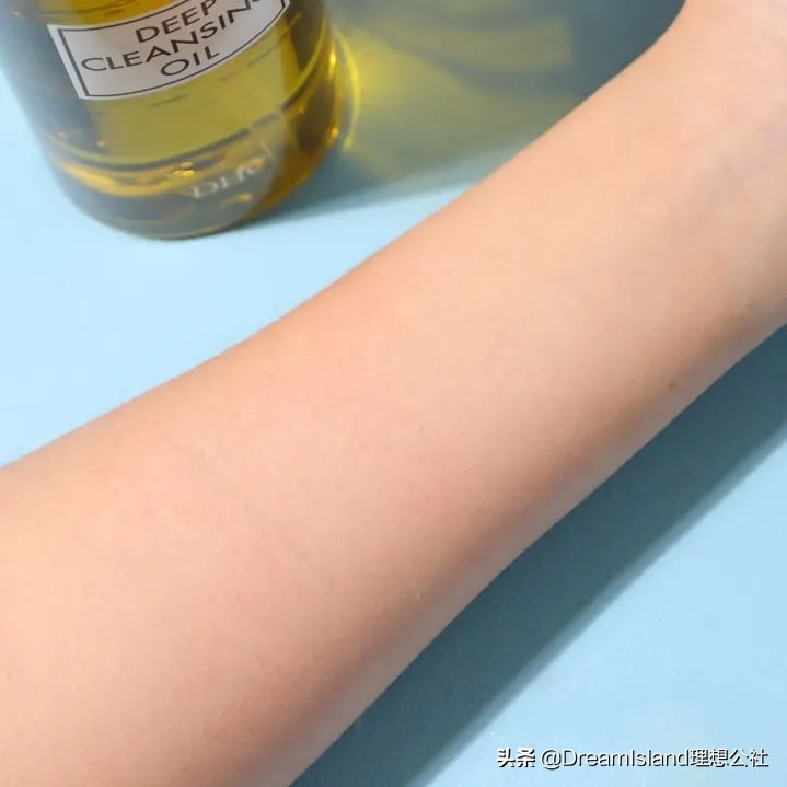 全方位测评五款热门平价卸妆产品 (13款热门平价卸妆产品)