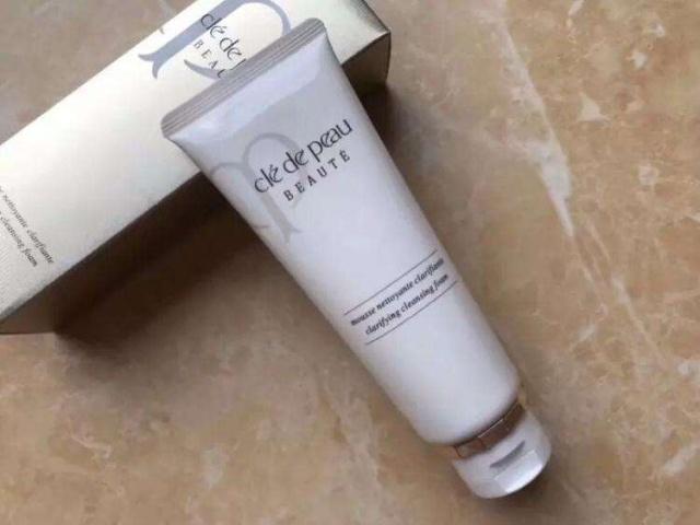 十大好用贵妇洗面奶,推荐贵妇级可卸妆洗面奶